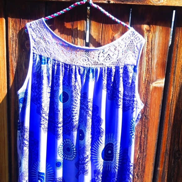 Purple Geo. Lace Beach cover up - Picture 6 of 7